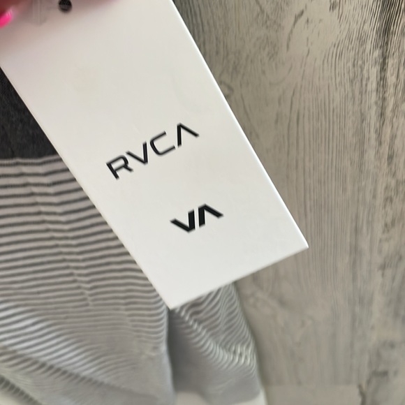 RVCA Dress/ coverup - Picture 7 of 7